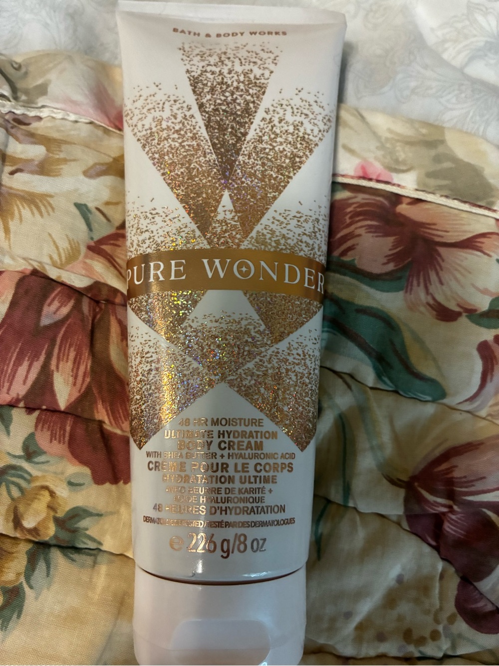 New~ Bath & Body Works Pure Wonder Body Cream - White & Gold Glitter